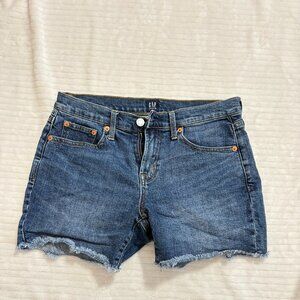 GAP 5" Denim Shorts Size 28 Frayed Hem Mid Rise Jean Shorts